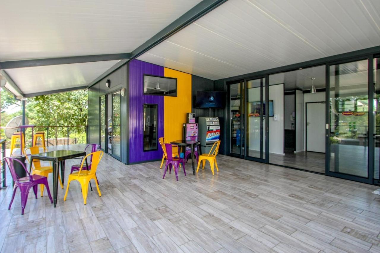 Sleepover Kruger Gate Skukuza Exterior photo