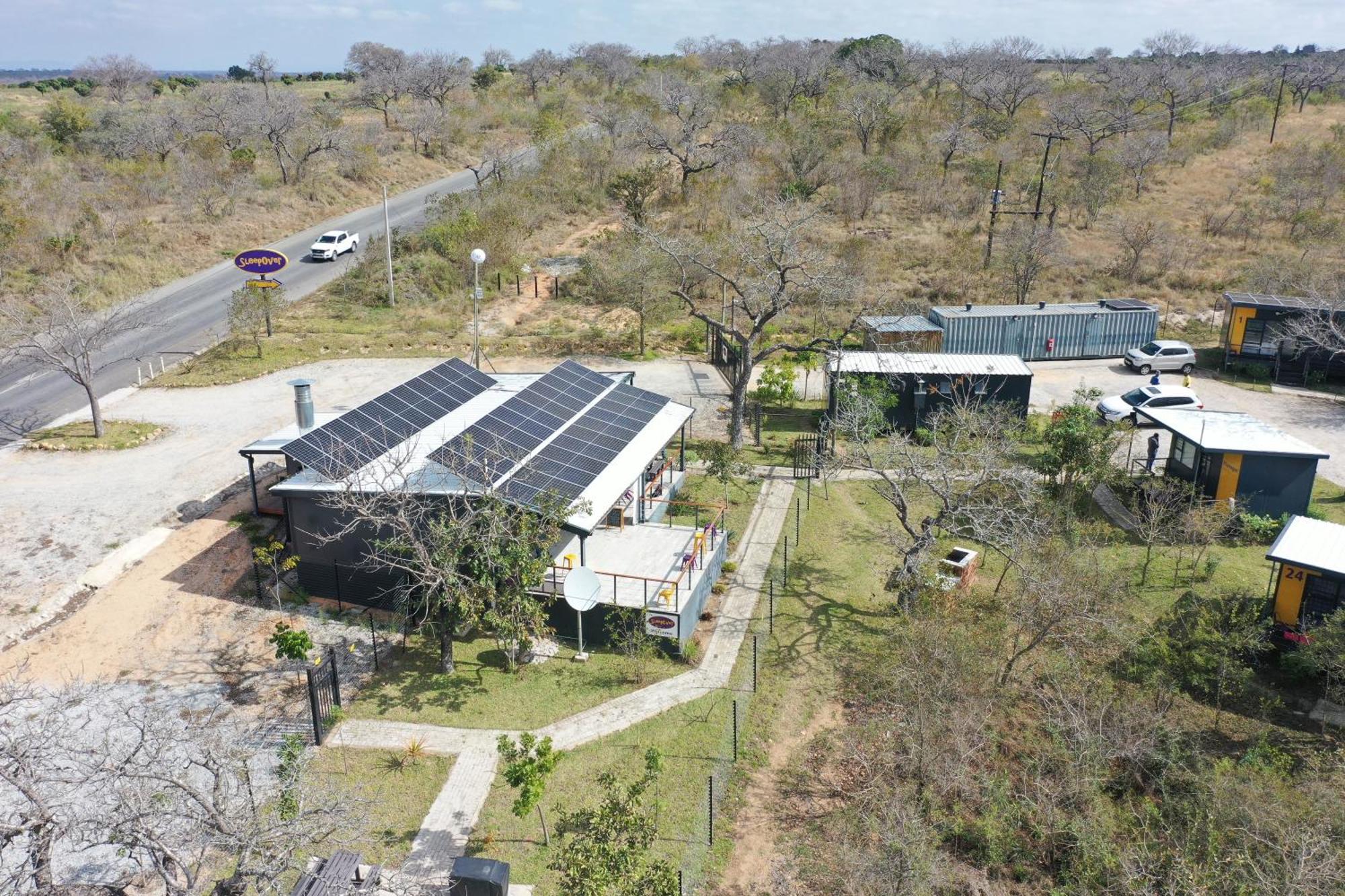 Sleepover Kruger Gate Skukuza Exterior photo